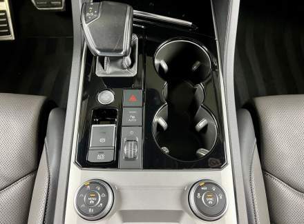 Volkswagen - Touareg