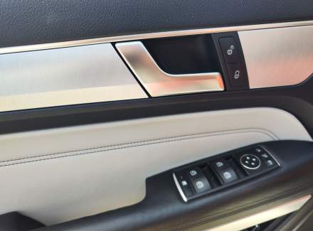 Mercedes-Benz - E-class