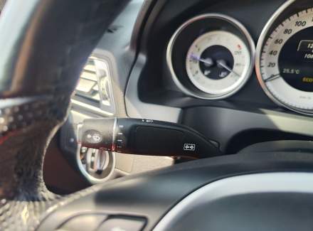 Mercedes-Benz - E-class