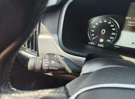 Volvo - V90