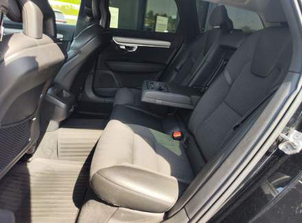 Volvo - V90