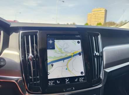 Volvo - V90