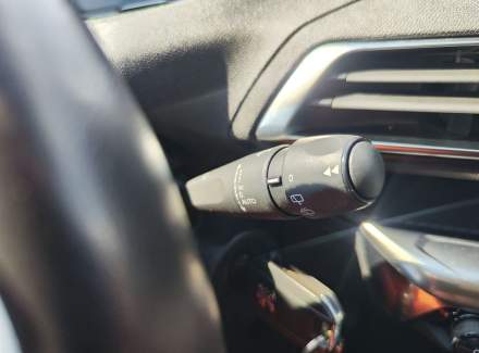 Peugeot - 3008