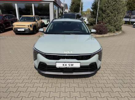 Kia - K4