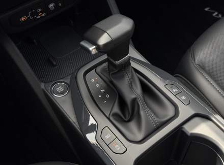 Kia - K4
