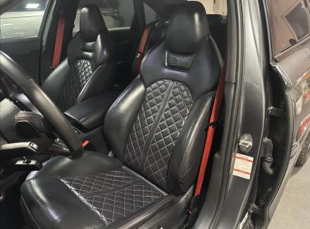 Audi - A6