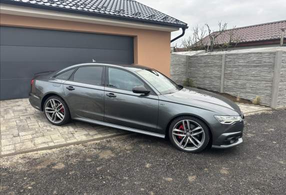 Audi - A6