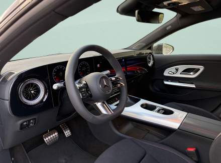 Mercedes-Benz - CLA