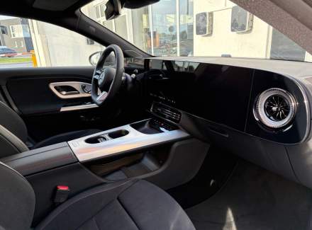 Mercedes-Benz - CLA