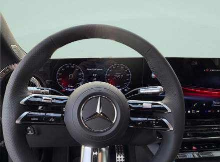 Mercedes-Benz - CLA