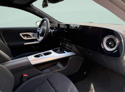 Mercedes-Benz - CLA