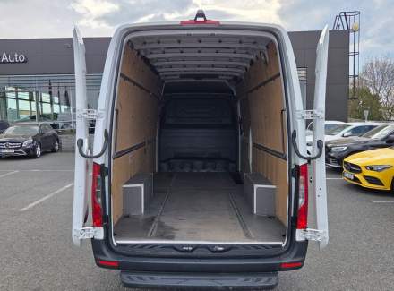 Mercedes-Benz - Sprinter