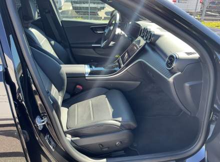 Mercedes-Benz - C-class