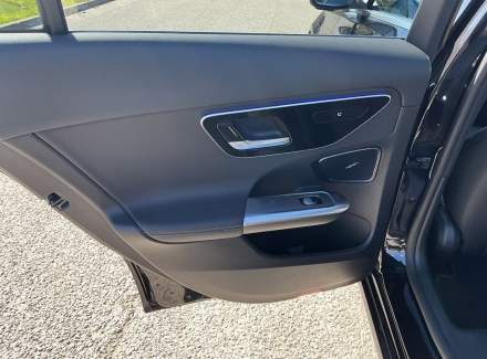 Mercedes-Benz - C-class