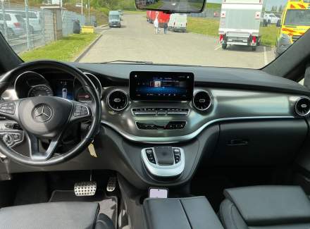 Mercedes-Benz - V-class