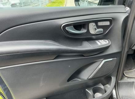 Mercedes-Benz - V-class