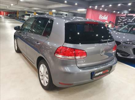 Volkswagen - Golf