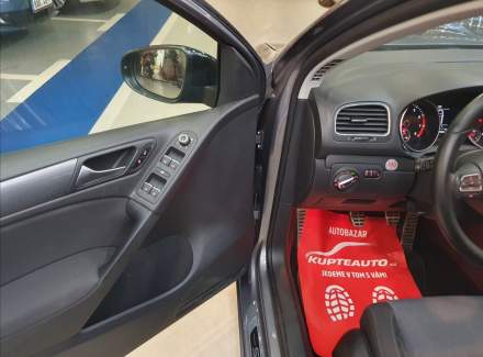 Volkswagen - Golf