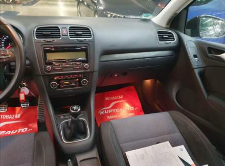 Volkswagen - Golf