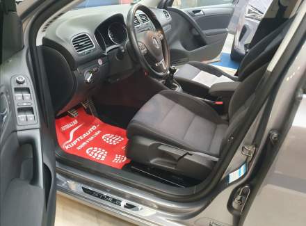 Volkswagen - Golf