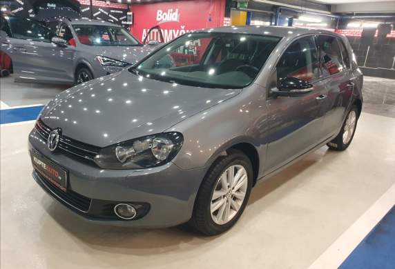 Volkswagen - Golf
