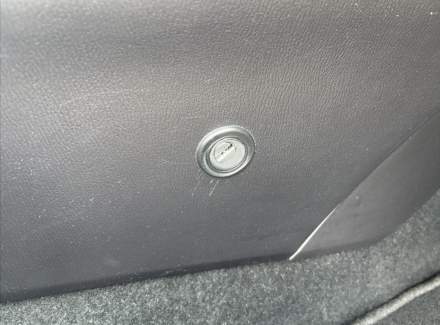 Mazda - 3