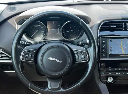 Jaguar - F-Pace