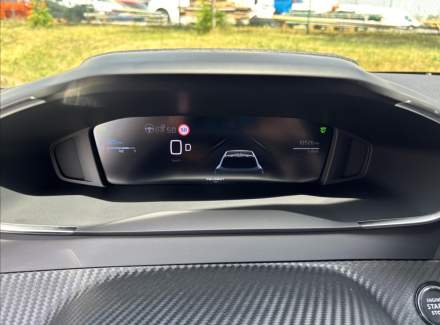 Peugeot - 208