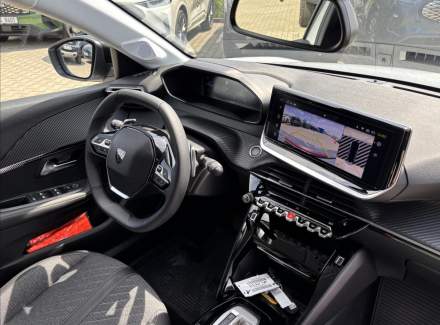 Peugeot - 208