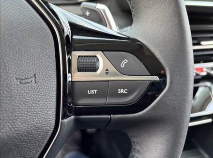 Peugeot - 208