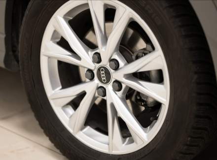 Audi - Q3