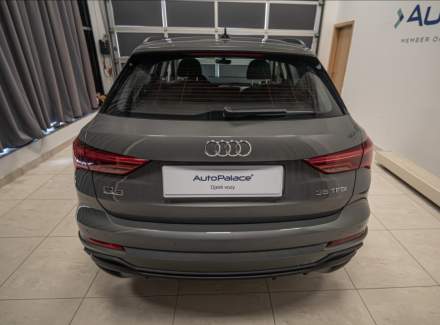 Audi - Q3