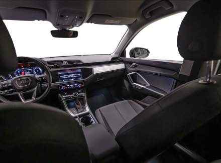 Audi - Q3