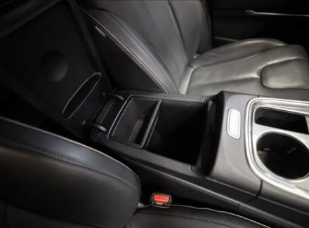 Hyundai - Santa FE