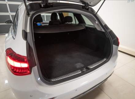 Mercedes-Benz - C-class