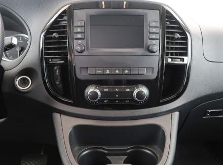 Mercedes-Benz - Vito
