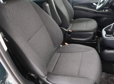 Mercedes-Benz - Vito