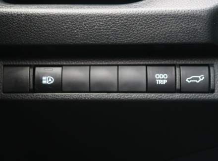 Toyota - RAV 4