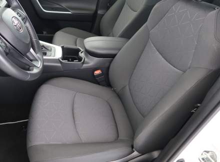 Toyota - RAV 4
