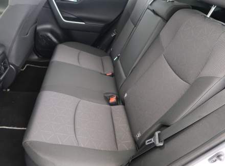 Toyota - RAV 4