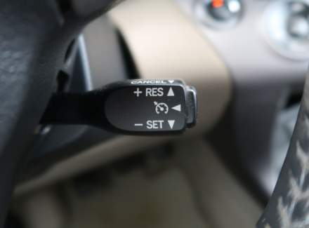 Toyota - RAV 4