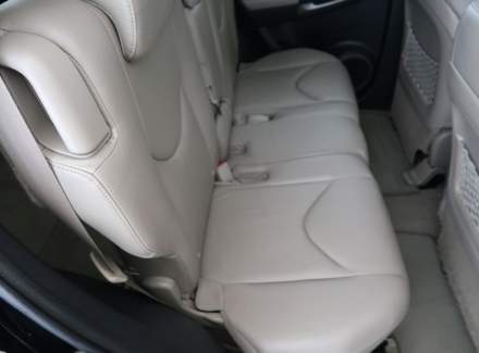 Toyota - RAV 4