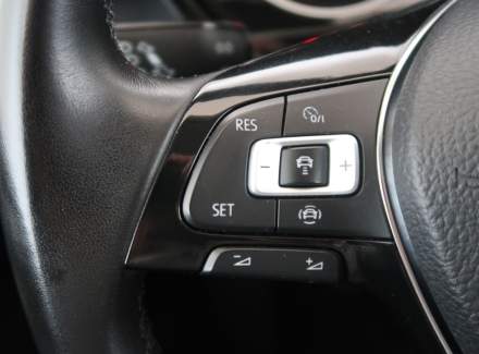 Volkswagen - Touran