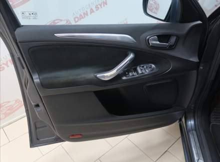 Ford - S-MAX