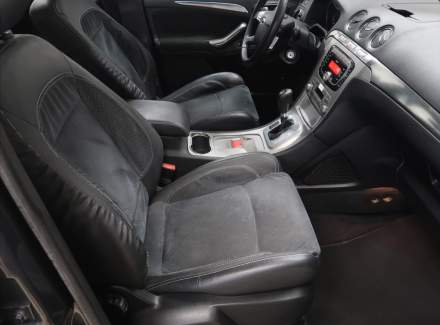 Ford - S-MAX
