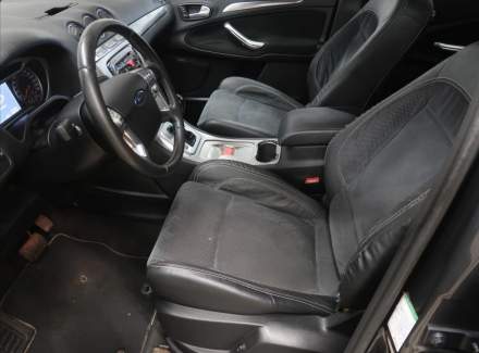 Ford - S-MAX