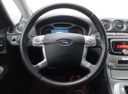 Ford - S-MAX