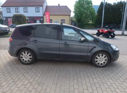 Ford - S-MAX