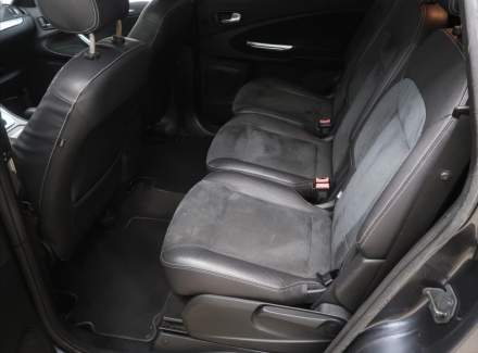 Ford - S-MAX