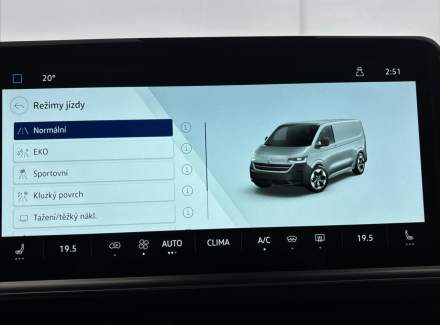 Volkswagen - Caravelle